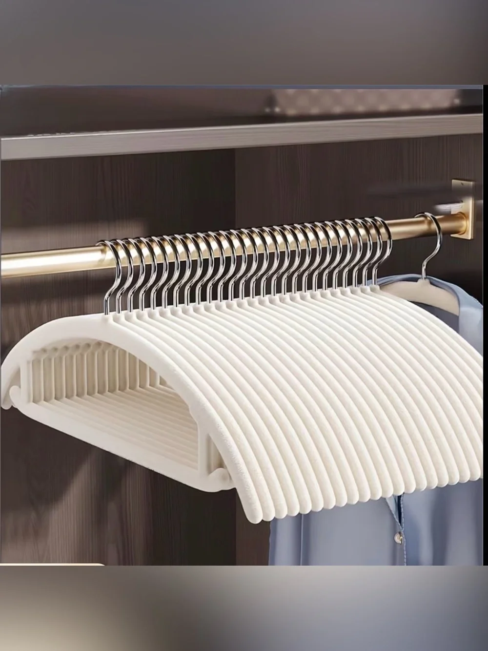 10 x Premium Cream Non-Slip Velvet Hangers - 10 Pack